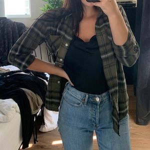 Green Plaid Flannel Button-up Shirt